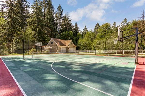 How to Choose the Right Surface for Your Backyard Sport Court